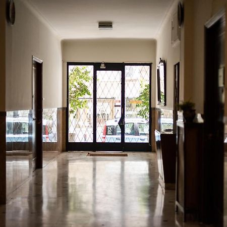Two Bedroom Apt In Syntagma - Ermou Area Афины Экстерьер фото