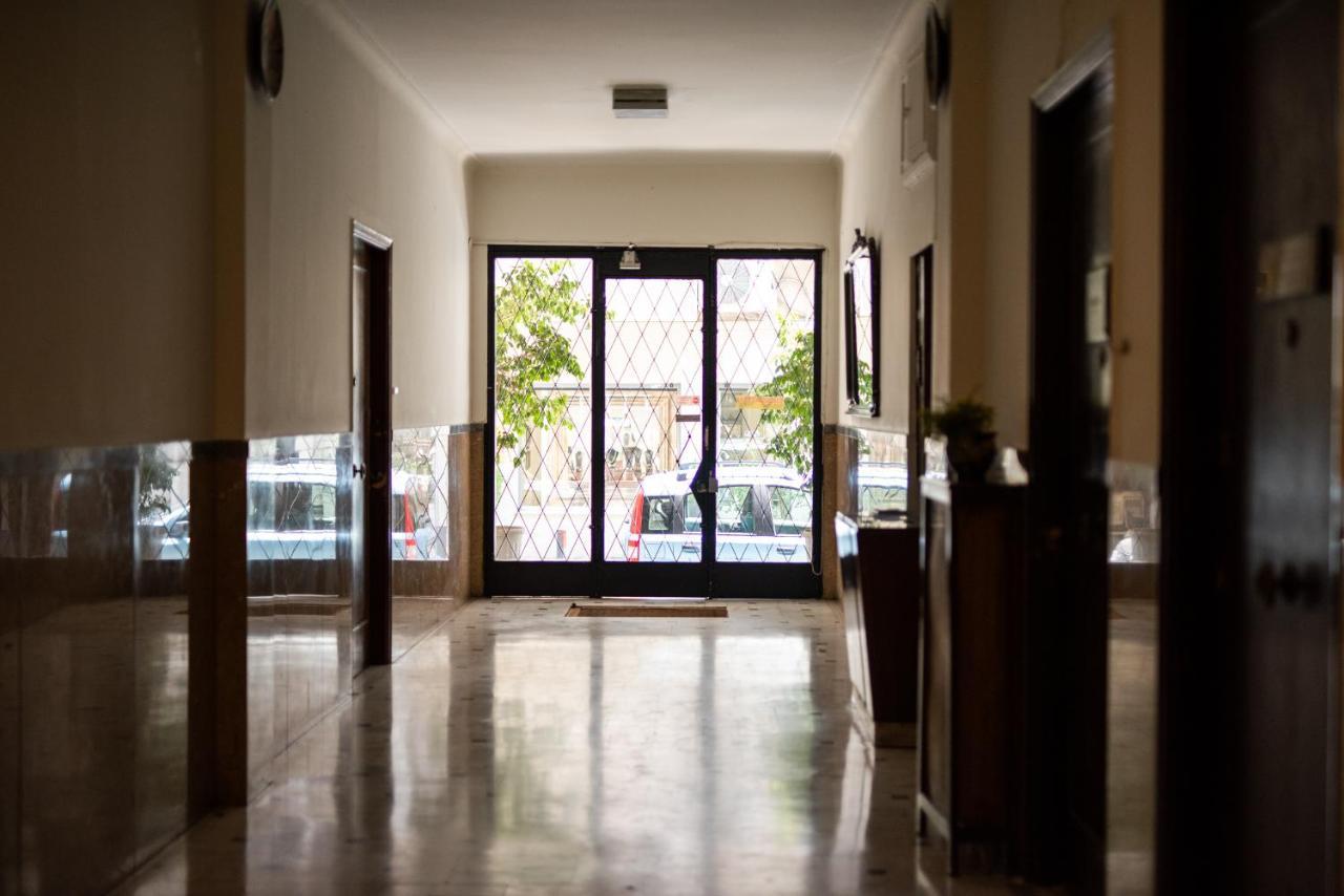 Two Bedroom Apt In Syntagma - Ermou Area Афины Экстерьер фото
